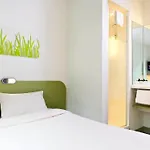 Hotel Ibis Budget En Velay Le Puy-en-Velay