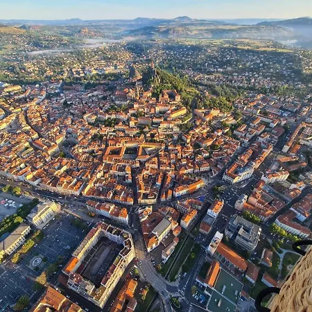 Hotel Ibis Budget En Velay 2*