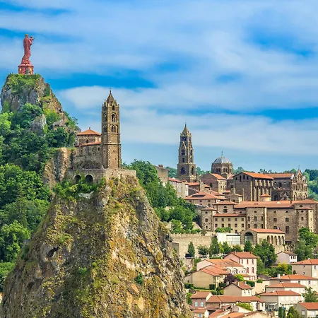 Hotel Ibis Budget En Velay