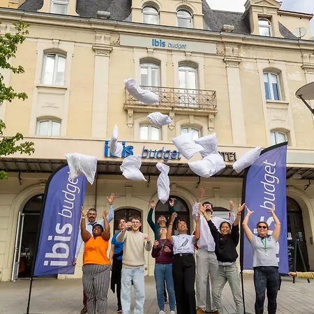 Hotel Ibis Budget En Velay 2*