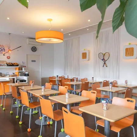 Hotel Ibis Budget En Velay