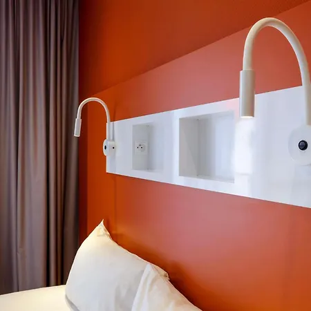 Hotel Ibis Budget En Velay