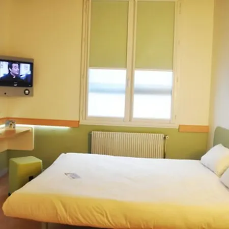 Ibis Budget En Velay Hotel