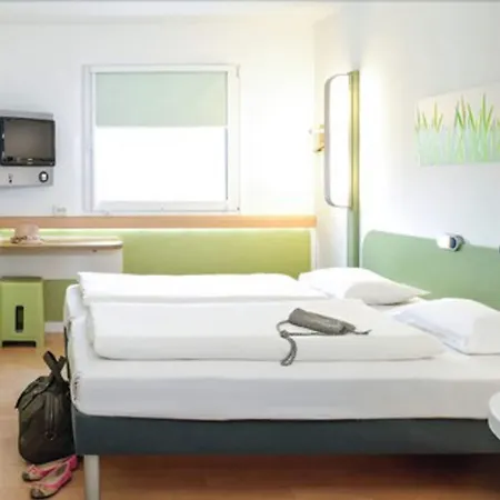 Ibis Budget En Velay Hotel