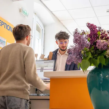 Отель Ibis Budget En Velay