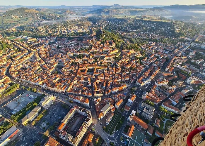 Отель Ibis Budget En Velay 2*