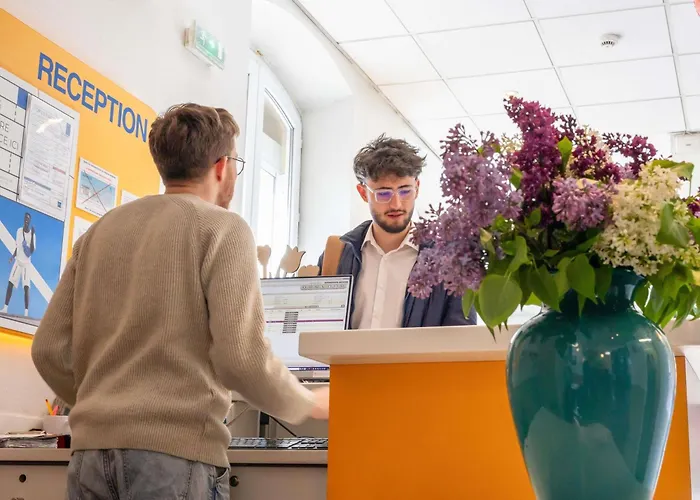 Hotel Ibis Budget En Velay Le Puy-en-Velay