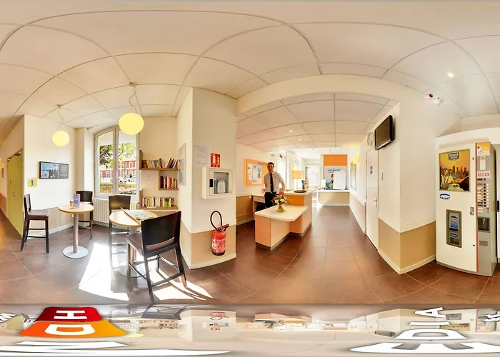 Hotel Ibis Budget En Velay 2*