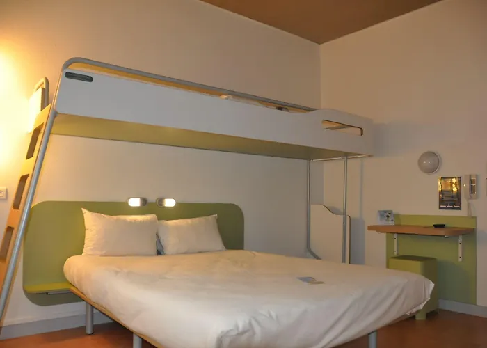 Отель Ibis Budget En Velay Le Puy-en-Velay