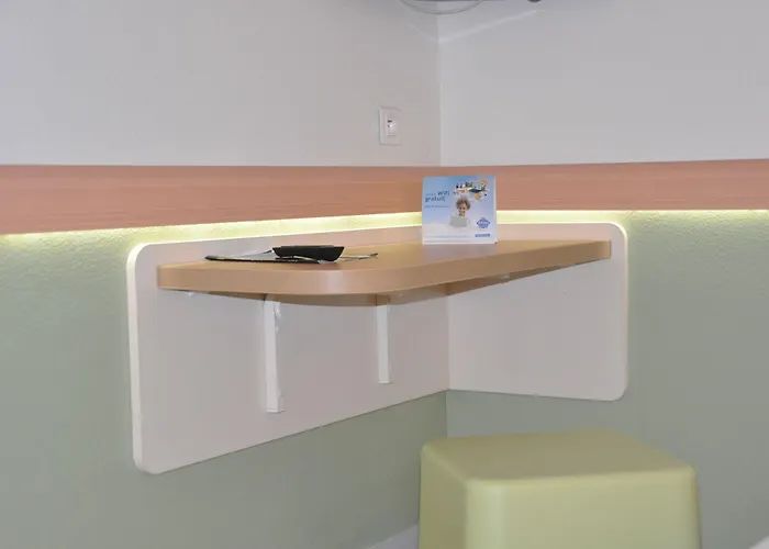 Ibis Budget En Velay Отель Le Puy-en-Velay