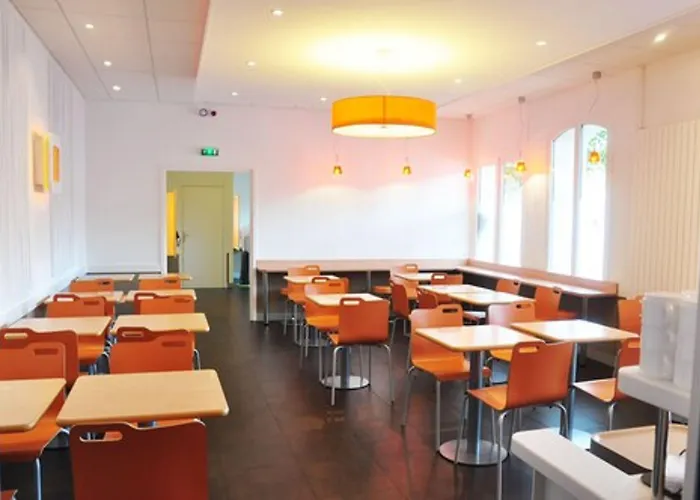 Ibis Budget En Velay Отель Le Puy-en-Velay