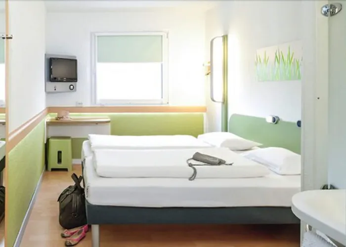 Ibis Budget En Velay Отель